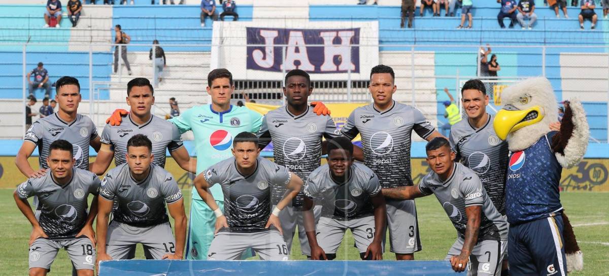 El Motagua hizo la hombrada de ganarle al Marathón con un abultado marcador de 4-1 y jugando con diez por 60 minutos.