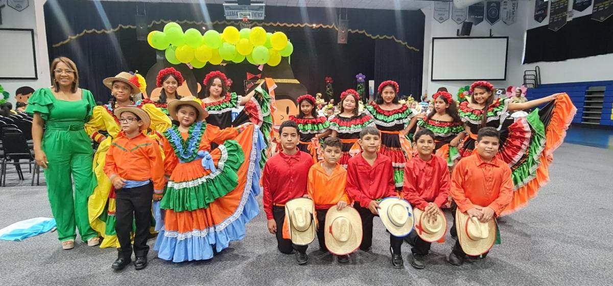 Encuentro Folklórico “Conectados por el Arte”