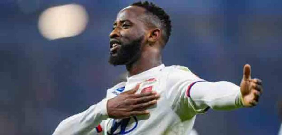 Moussa Dembélé: El delantero francés es virtualmente nuevo jugador del Atlético de Madrid, llega procedente del Olympique de Lyon de Francia. El propio Diego Simeone informó que el acuerdo es un hecho y solo falta hacerlo oficial.