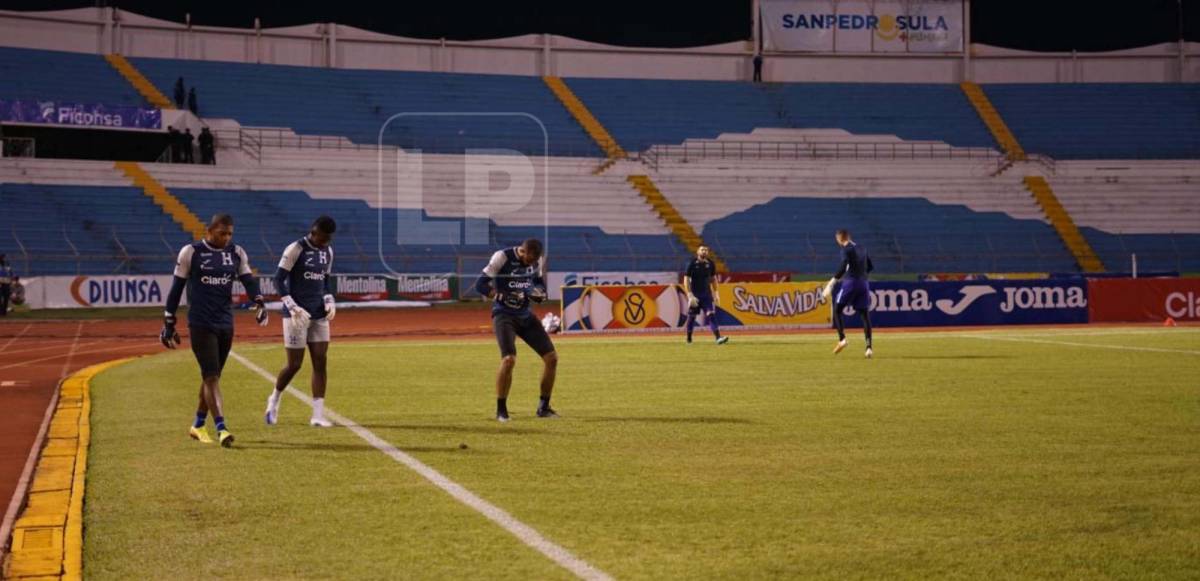 Selección de Honduras recibió duro golpe por parte de su afición