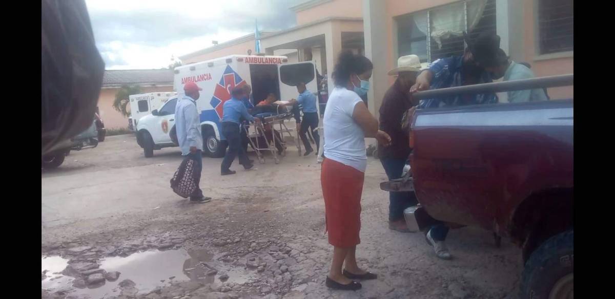 Los afectados fueron trasladados hacia un centro asistencial de Comayagua.