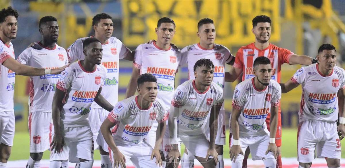 El Vida y su 11 titular ante Real España. Los cocoteros no pudieron contar con Luis Palma y Pipo López ya que están con la H.