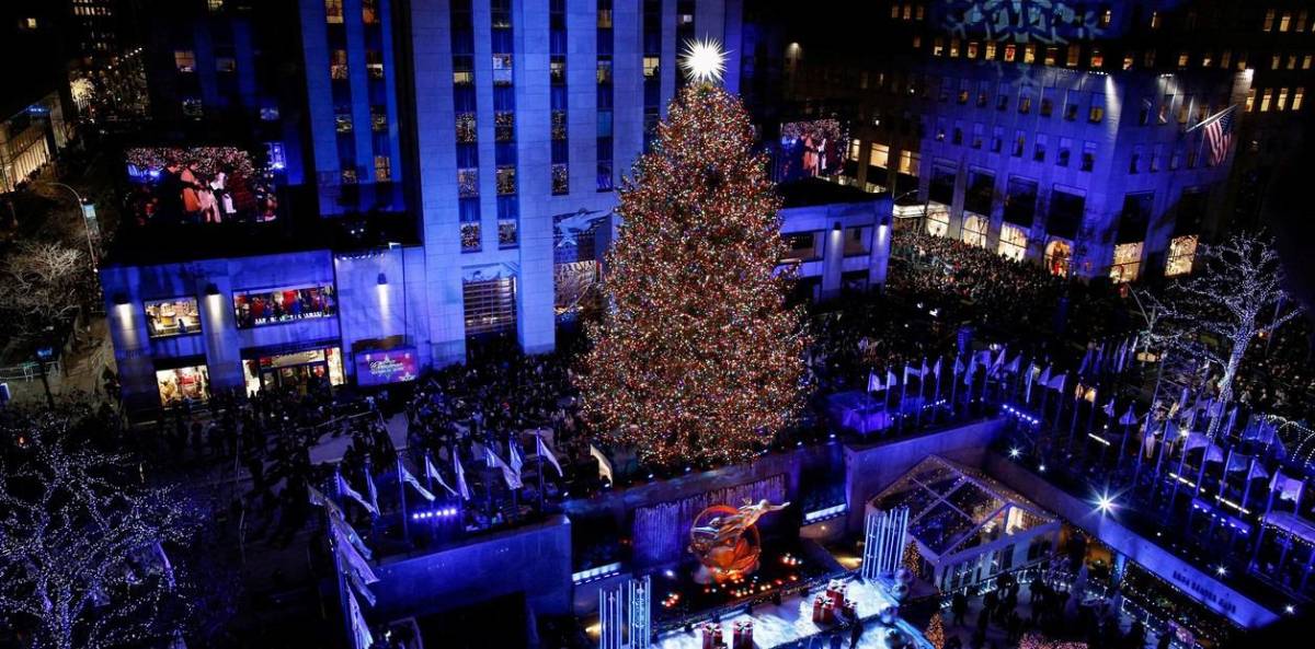 ¿A qué hora encienden las luces del árbol de Navidad del Rockefeller de Nueva York?