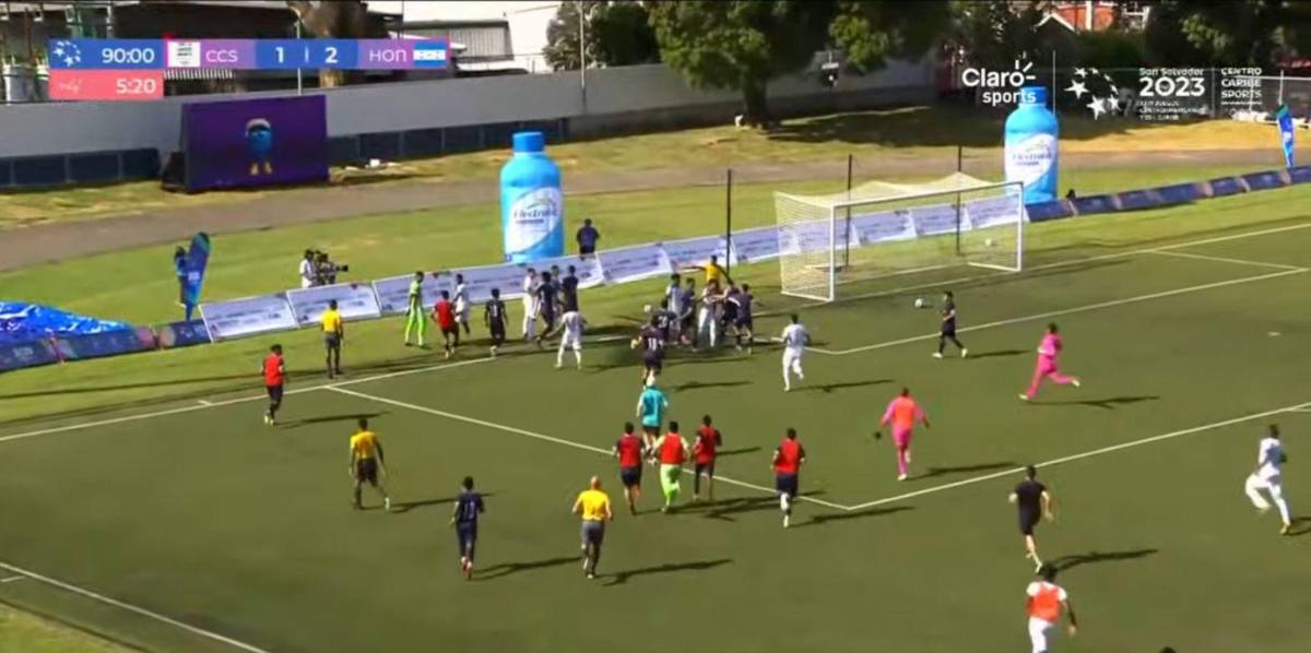 Partido Guatemala-Honduras finaliza en pelea y deja varios expulsados