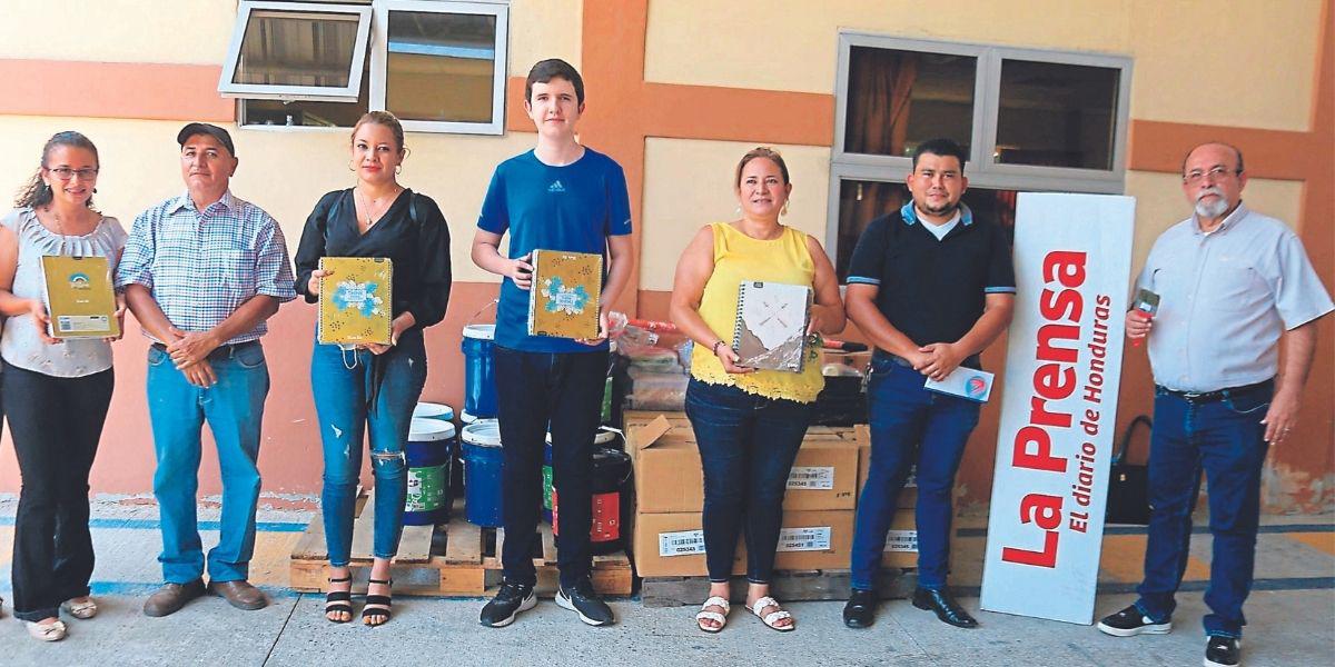 Donan útiles y más cerámica a escuelas de Chamelecón