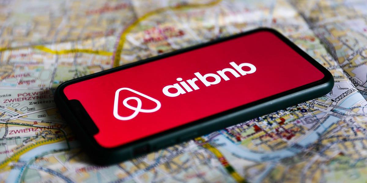 Usuarios de Airbnb envían dinero a anfitriones en Ucrania a través de reservas
