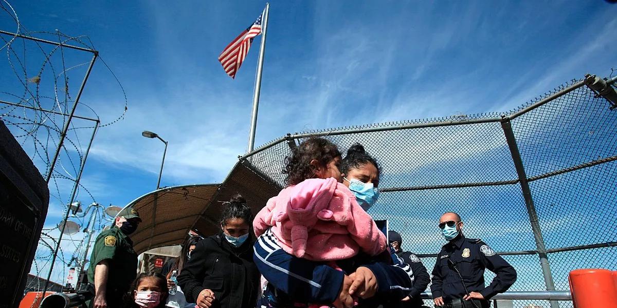 EEUU advierte en nueva campaña que es delito entrar de forma ilegal al país