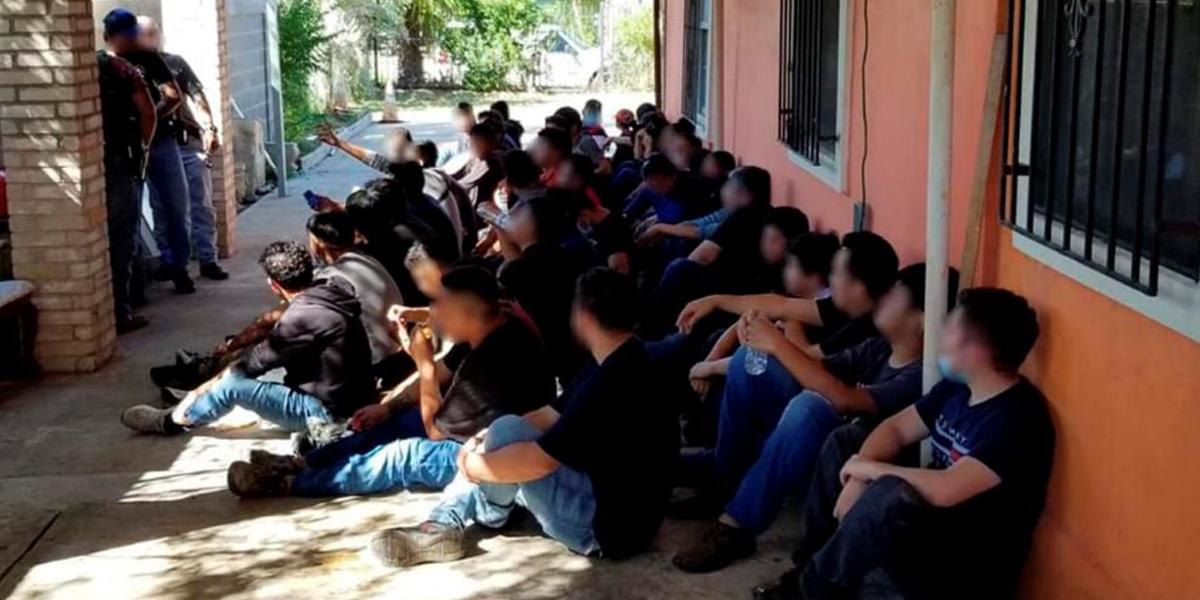 Patrulla Fronteriza detiene a casi 100 indocumentados en casas de seguridad