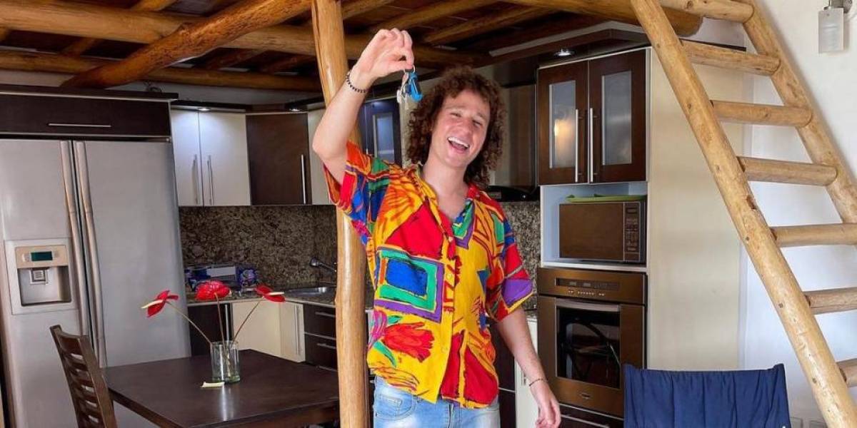 El “youtuber” mexicano Luisito Comunica volvió a ser el centro de críticas tras anunciar que adquirió una casa en Venezuela a “precio de ganga” en 20.000 dólares, aún cuando miles de personas buscan migrar del país en busca de mejores condiciones de vida.