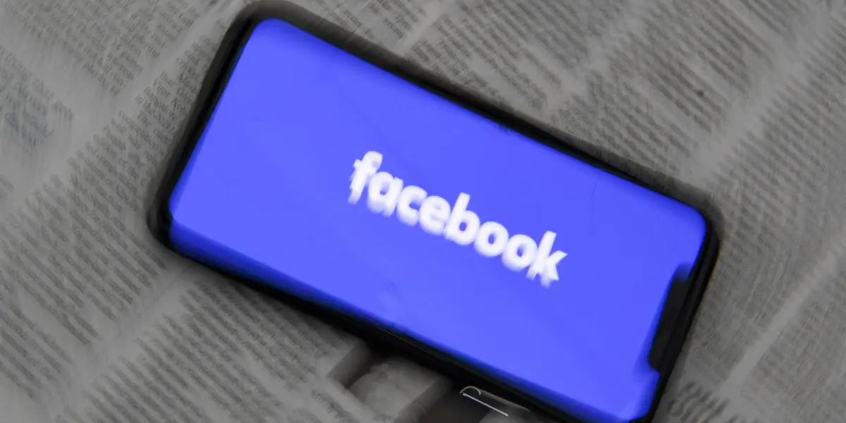 Rusia restringe parcialmente acceso a Facbeook por “censura” a medios rusos