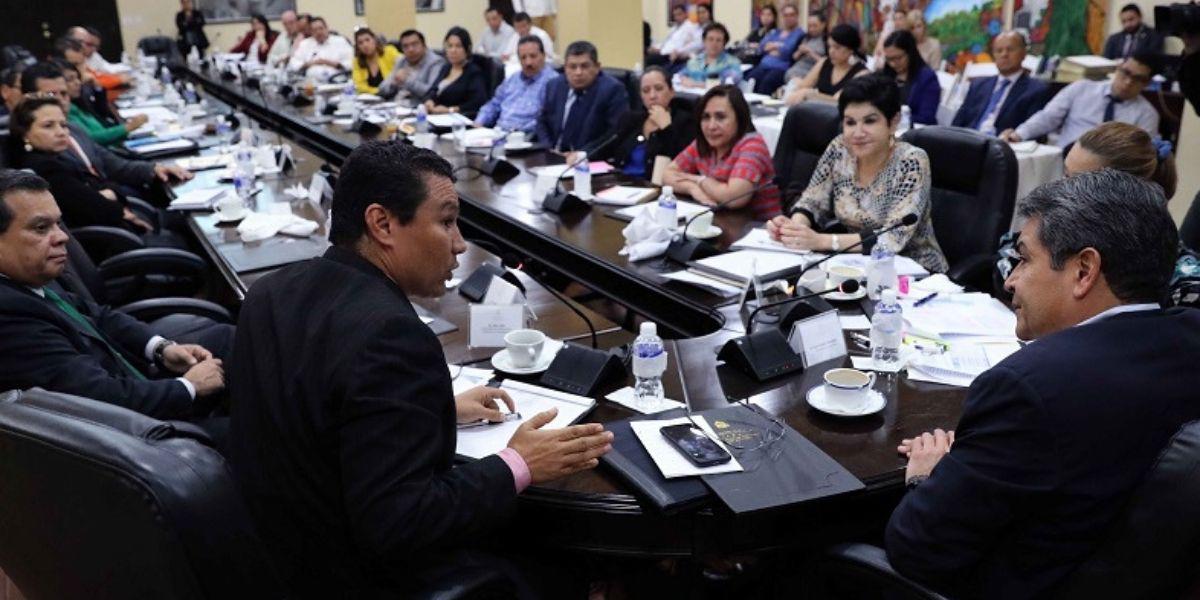 Cinco funcionarios más son investigados en Panamá