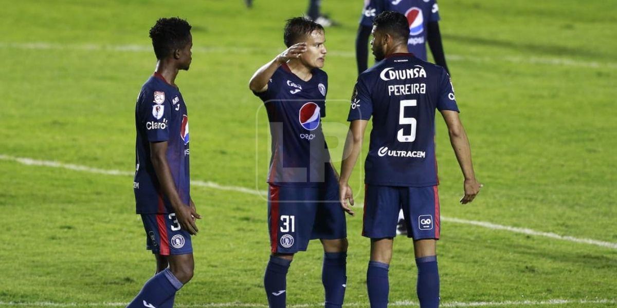 Marcelo Pereira aclara discusión con Diego Auzqui en Guatemala