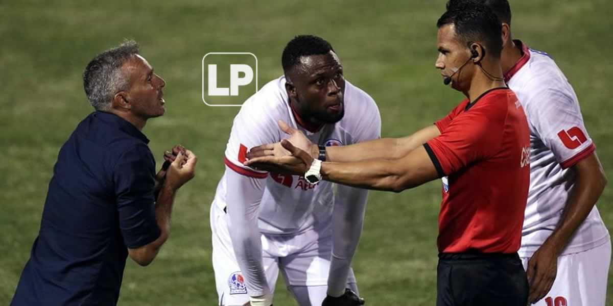 Pablo Lavallén, molesto por el gol que le anuló Said Martínez al Olimpia: “Es muy dudoso”