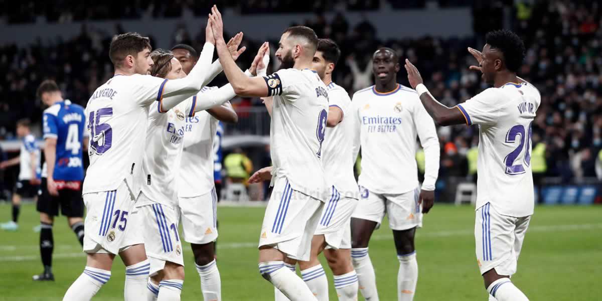 Real Madrid vuelve a sonreír y golea al Alavés en la Liga Española