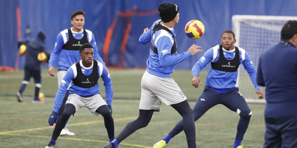 Selección de Honduras entrenó en cancha techada con calefacción antes del partido contra Estados Unidos
