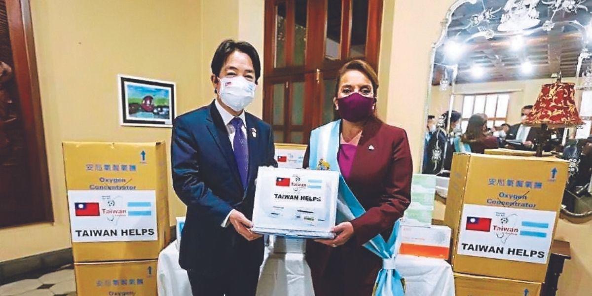 “No es prioridad para el Gobierno establecer una relación con China”