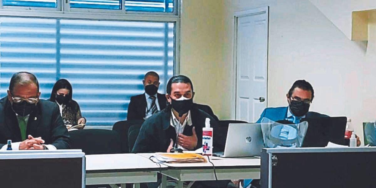 Marco Bográn testifica que gobierno anterior lo “dejó solo” por compra de hospitales móviles