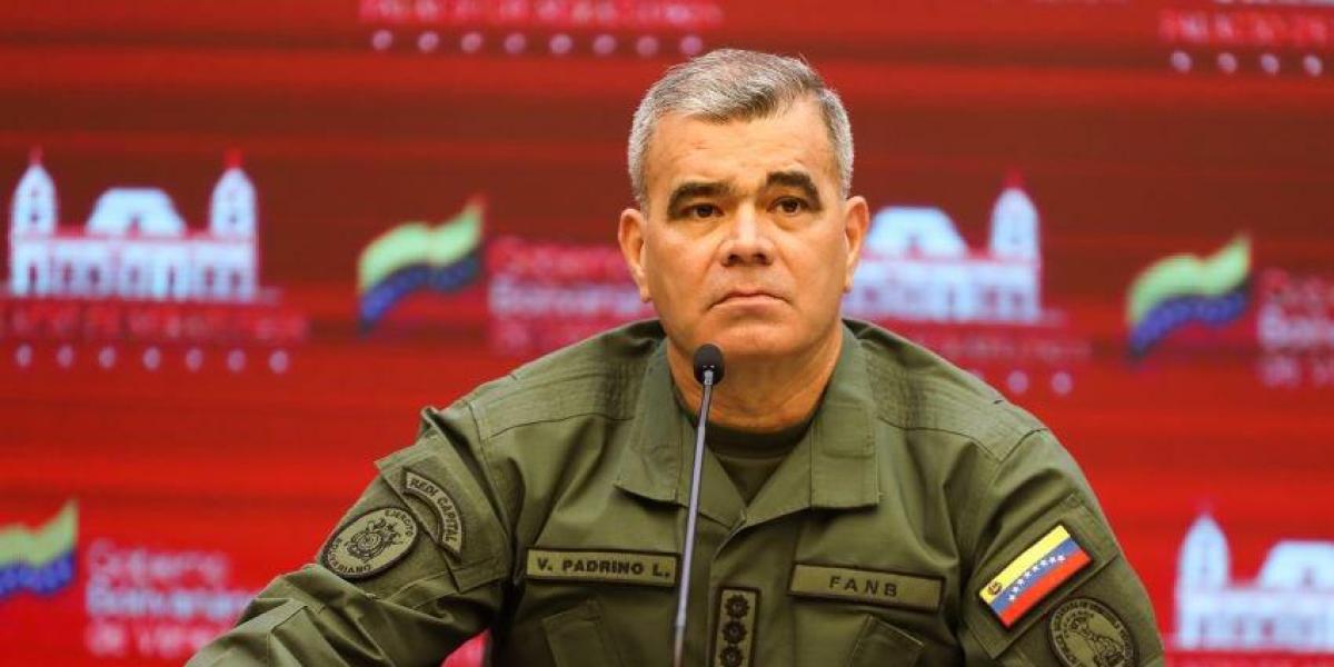 “Ese golpe de Estado lo vamos a derrotar”, amenaza jefe militar de Venezuela