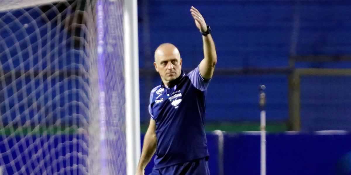 Oficial: Fabián Coito ya no es entrenador de la Selección de Honduras