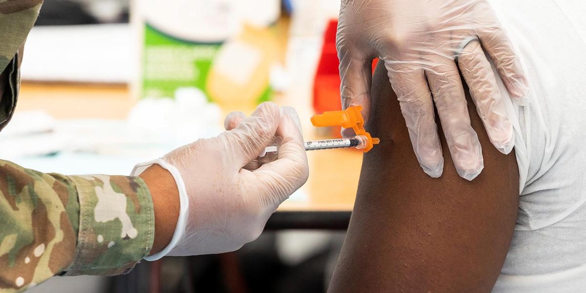 Nueva York no da más treguas a sus empleados: vacuna o despido