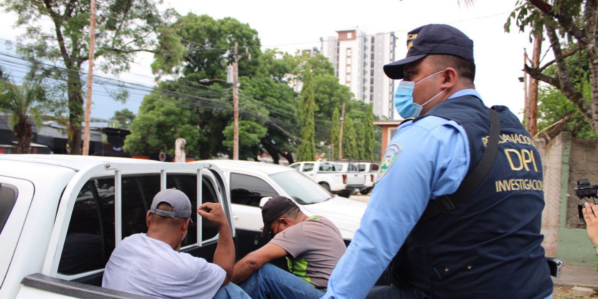 Detienen a dos hombres por reconectar ilegalmente la energía eléctrica en San Pedro Sula