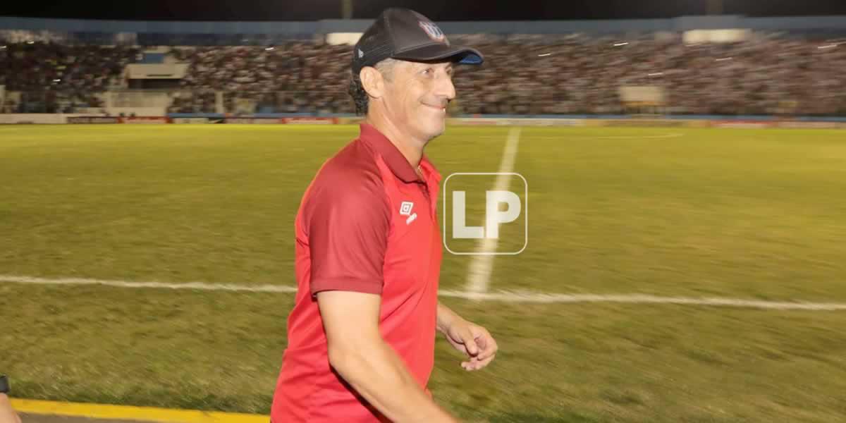 Pedro Troglio, entre lágrimas dedicó la clasificación a la final de Liga Concacaf: “Es merecido que hayamos pasado nosotros”