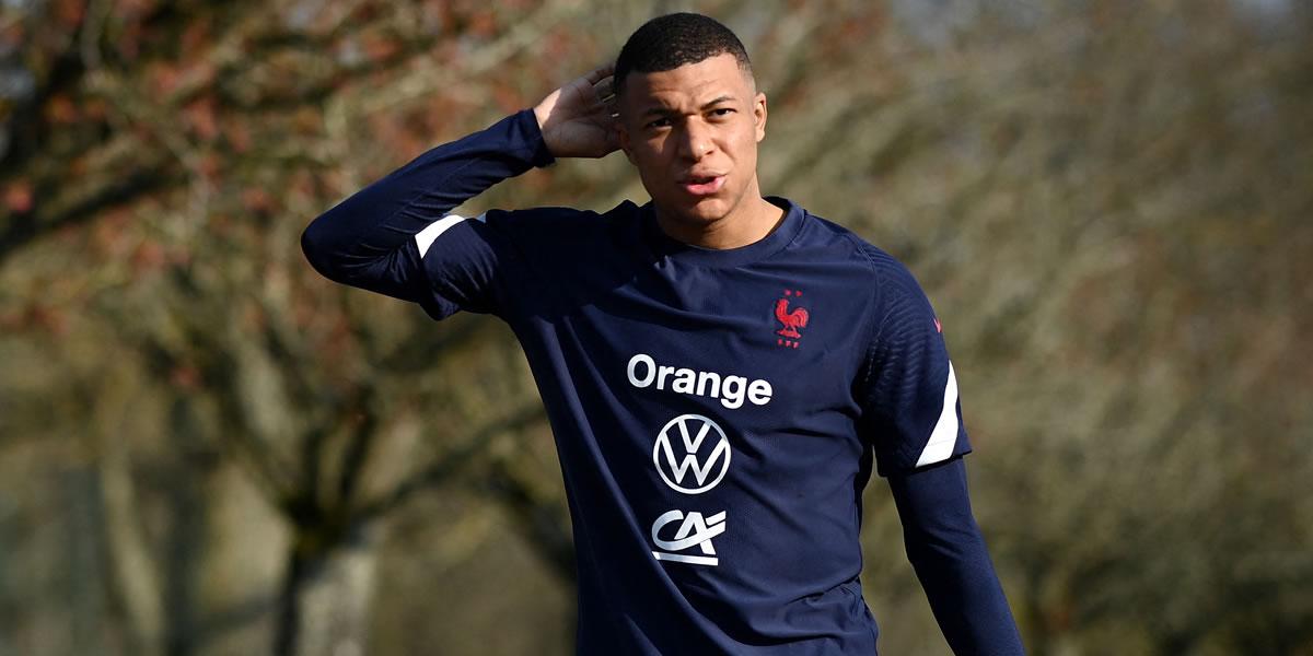 Mbappé rechazó la invitación de Qatar para acudir al sorteo del Mundial-2022