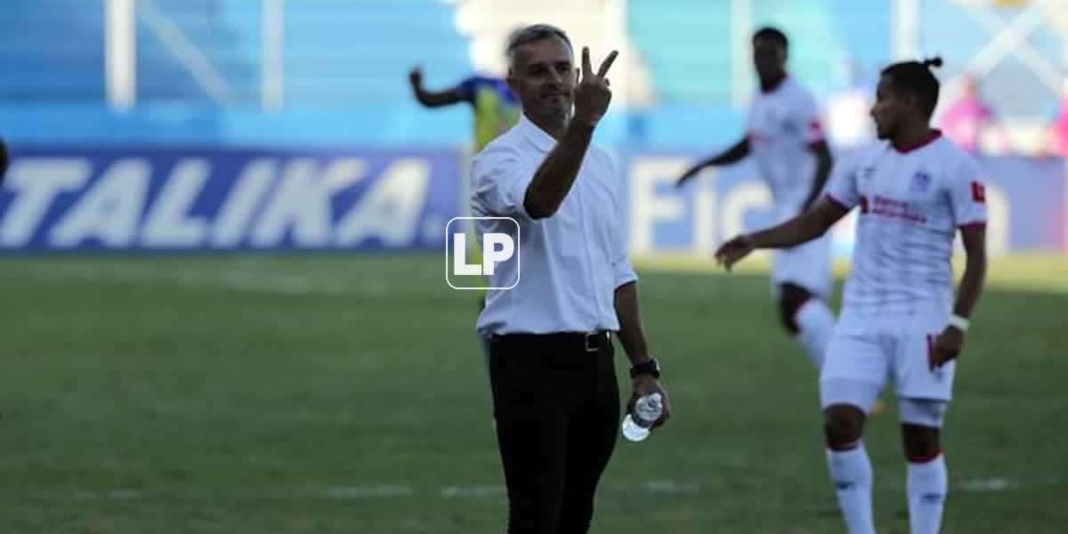 Pablo Lavallén, tras derrota ante Victoria: “Nos dieron un cachetazo y se nos cayó la corona en casa”