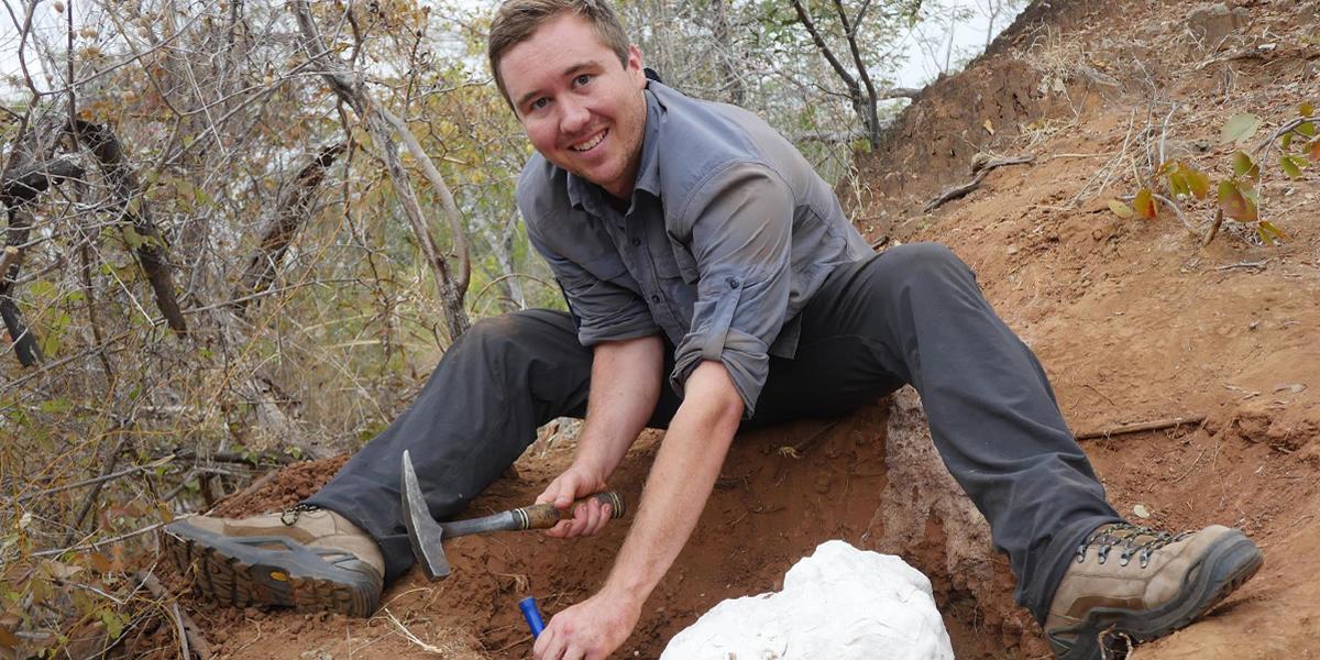 Descubren en Zimbabue el dinosaurio más antiguo de África