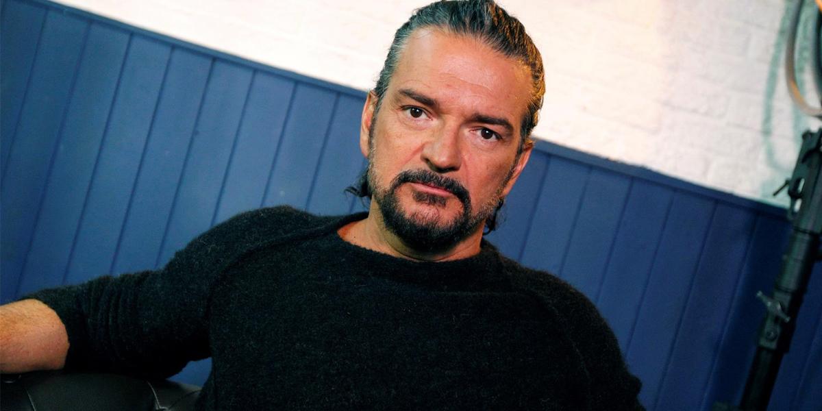 Arjona celebra la salida de “Negro” con el anuncio de otro concierto en Nueva York