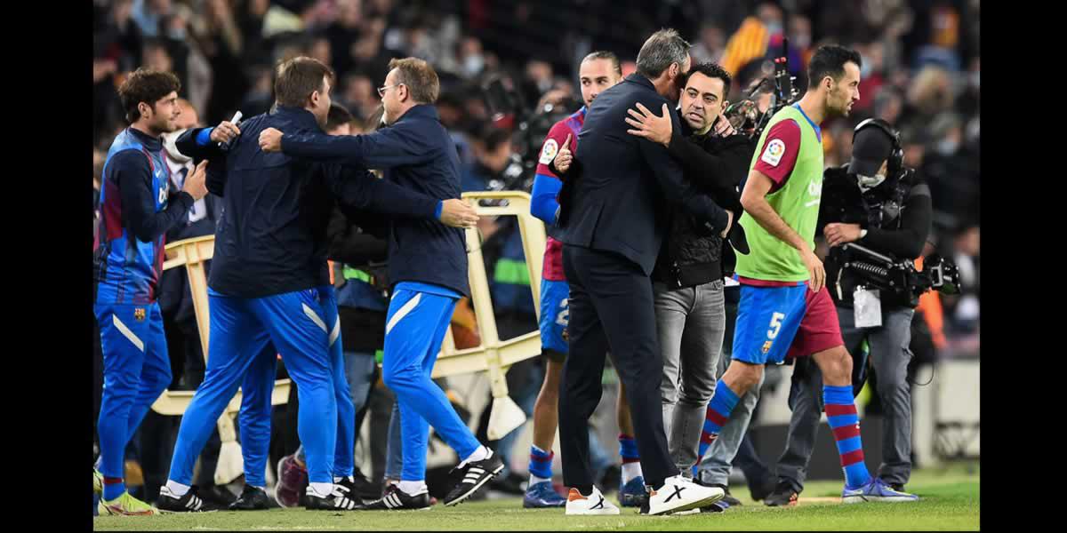 Fotos: Felicidad, festejos, gesto de Jordi Alba y la gran sorpresa de Xavi en su debut con el Barça