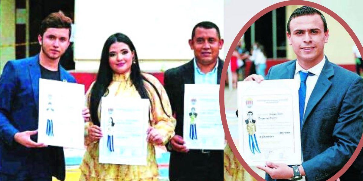 Unah-vs entrega cerca de 900 títulos