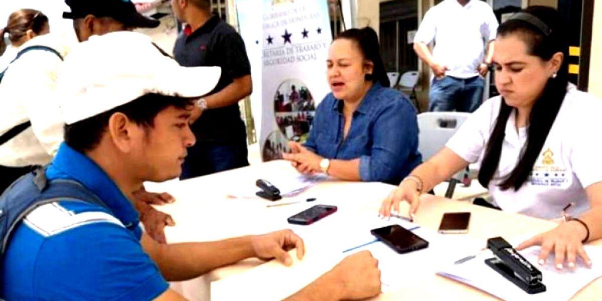 Convocatoria a hondureños por parte de la Secretaría de Trabajo.