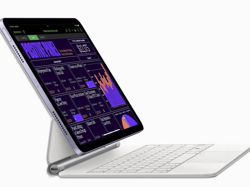 Fotografía cedida este martes por Apple en la que se registró su nuevo “Keyboard”.