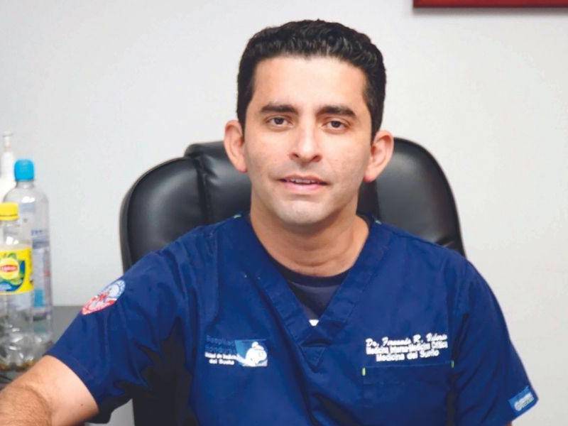 El médico compartirá la experiencia de Catracho en el canal de Youtube del Dr. Mobeen Syed conocido como Dr.Been.