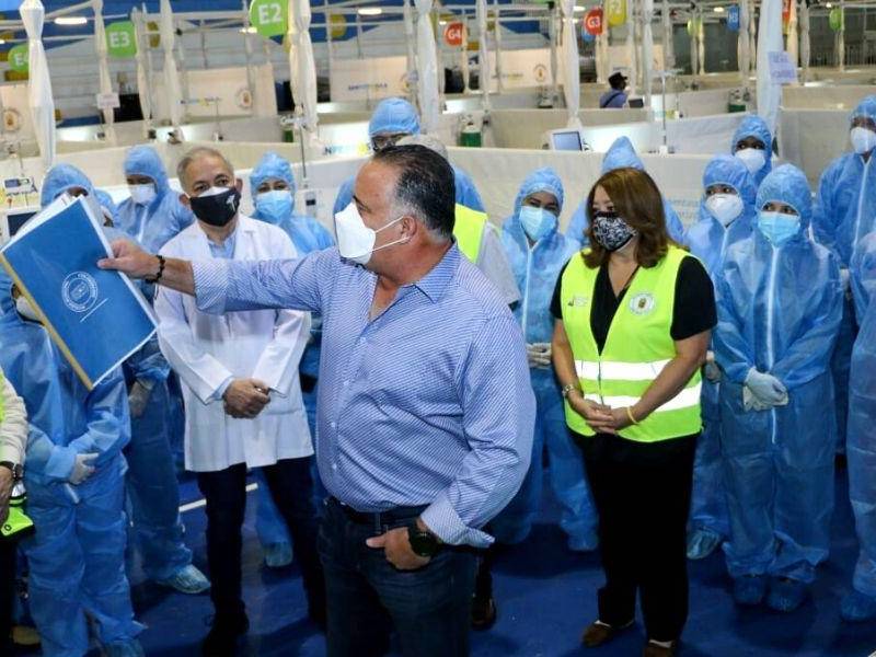 El edil sampedrano conversó con el personal, a la vez que instó a continuar por el camino de la atención a pacientes de la ciudad y otros regiones.