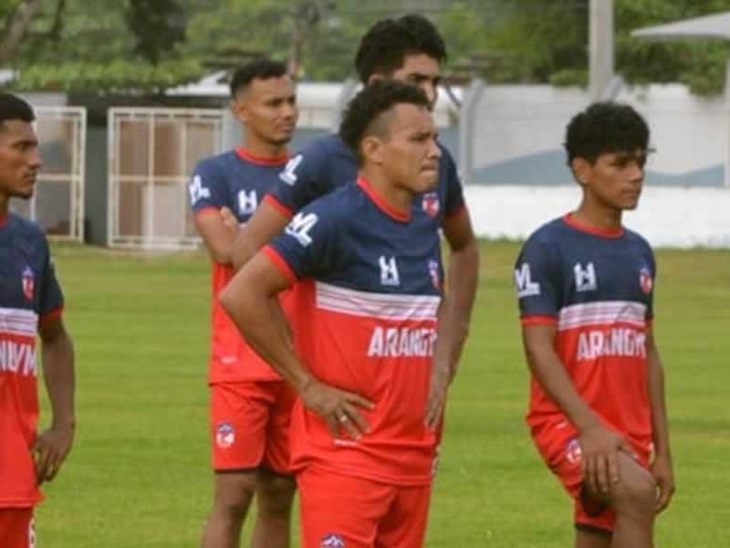 ‘Rambo’ de León y el Atlético Junior todavía no conocen el triunfo en la Segunda División de Honduras.