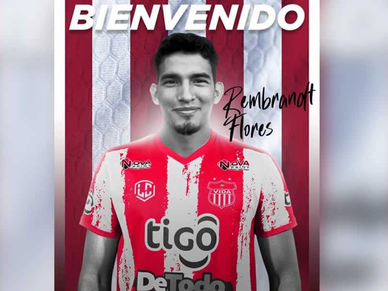 Rembrandt Flores jugará en el Vida el próximo campeonato.
