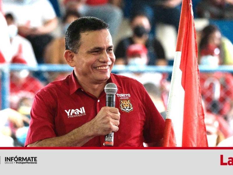 Los liberales viviendo con euforia el cierre de campaña.