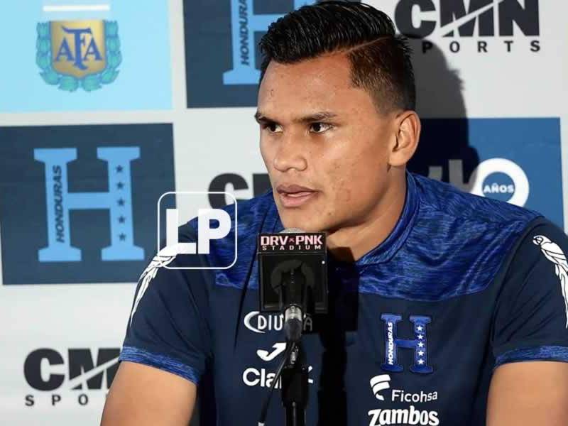 Denil Maldonado compareció en rueda de prensa en la previa al partido amistoso frente a Argentina.