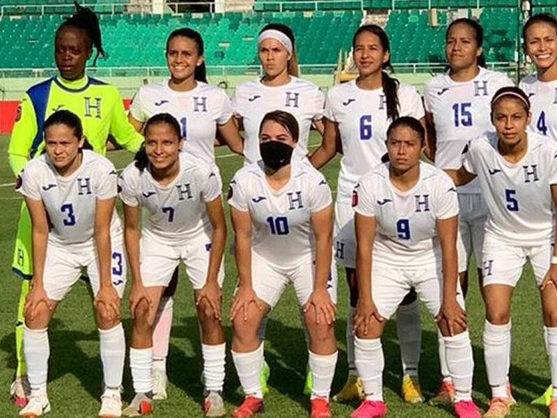 Las 11 jugadoras que fueron titulares en el debut contra Haití en el Premundial Femenino.