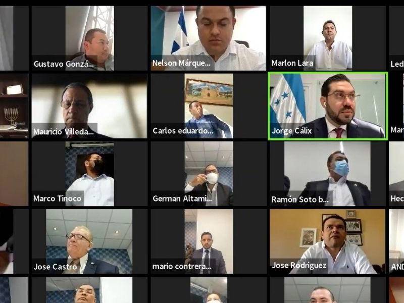 Diputados sesionaron este martes presididos por Jorge Cálix.