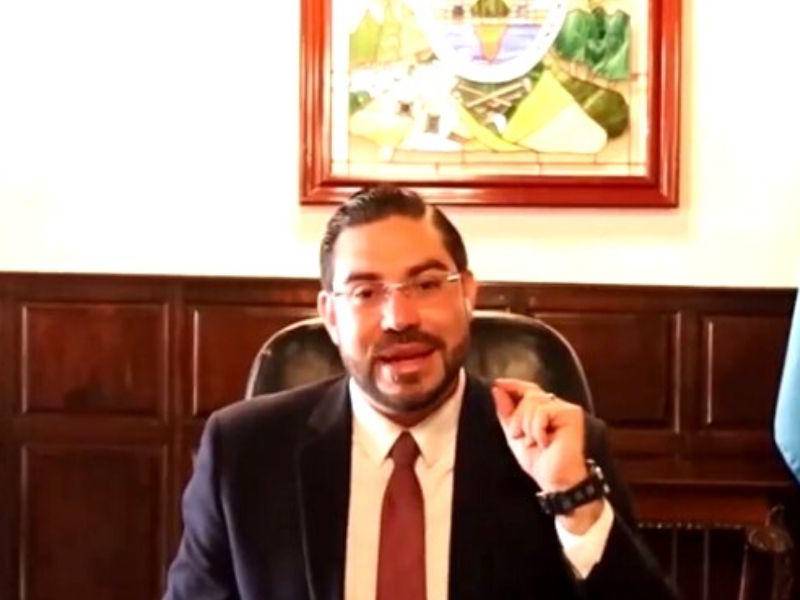 Este mismo día, Cálix y Redondo reconocieron contactos con la embajada estadunidense para acercarse a dialogar.