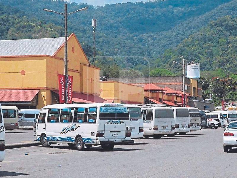 Movilidad Urbana autorizó el ingreso de cuatro empresas al centro.