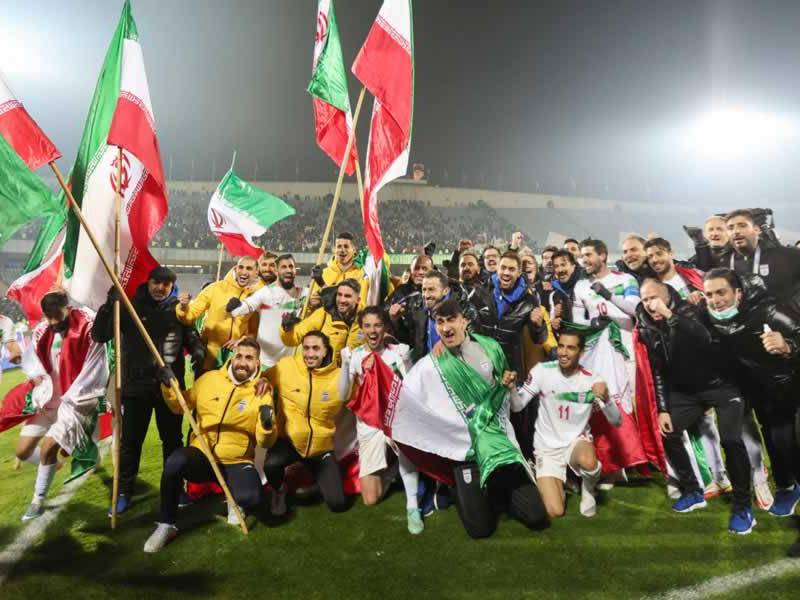 La Selección de Irán celebrando la clasificación al Mundial de Qatar 2022.