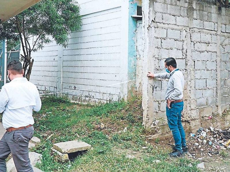 Donarán tanques de agua, bombas, materiales y supervisión para reconstruir muros.