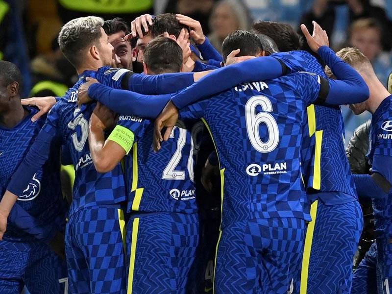 Los jugadores del Chelsea celebrando el primer gol del partido contra el Malmo.