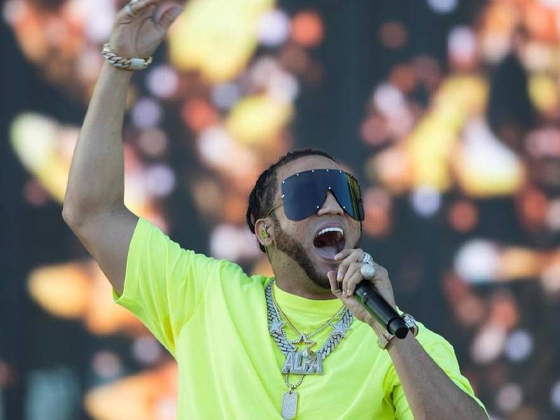 El reguetonero El Alfa.