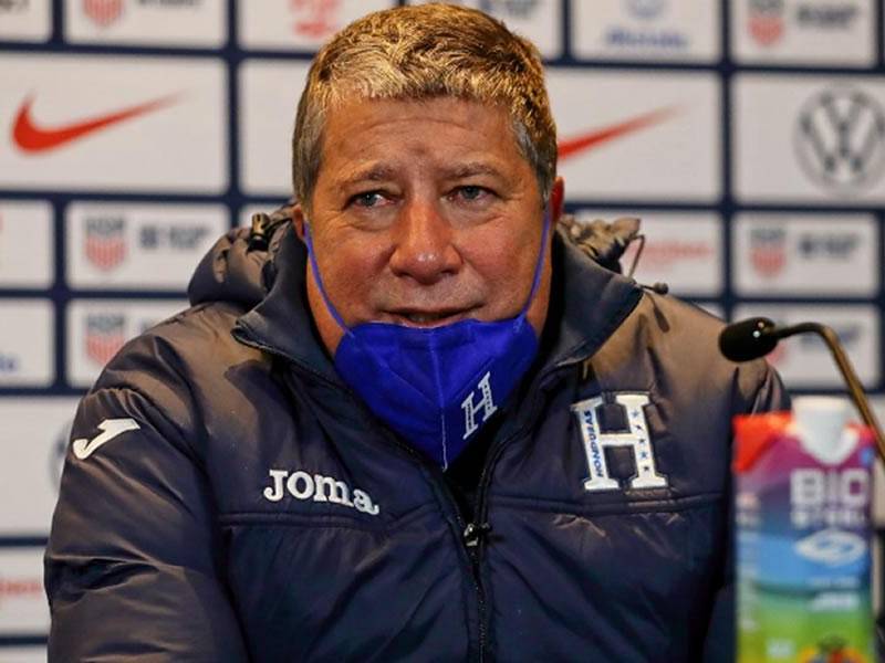 Hernán ‘Bolillo’ Gómez durante la conferencia de prensa tras la derrota de Honduras (3-0) contra Estados Unidos en Minnesota.