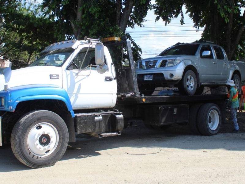 Las “temidas” grúas regresaron a las calles y avenidas de San Pedro Sula.